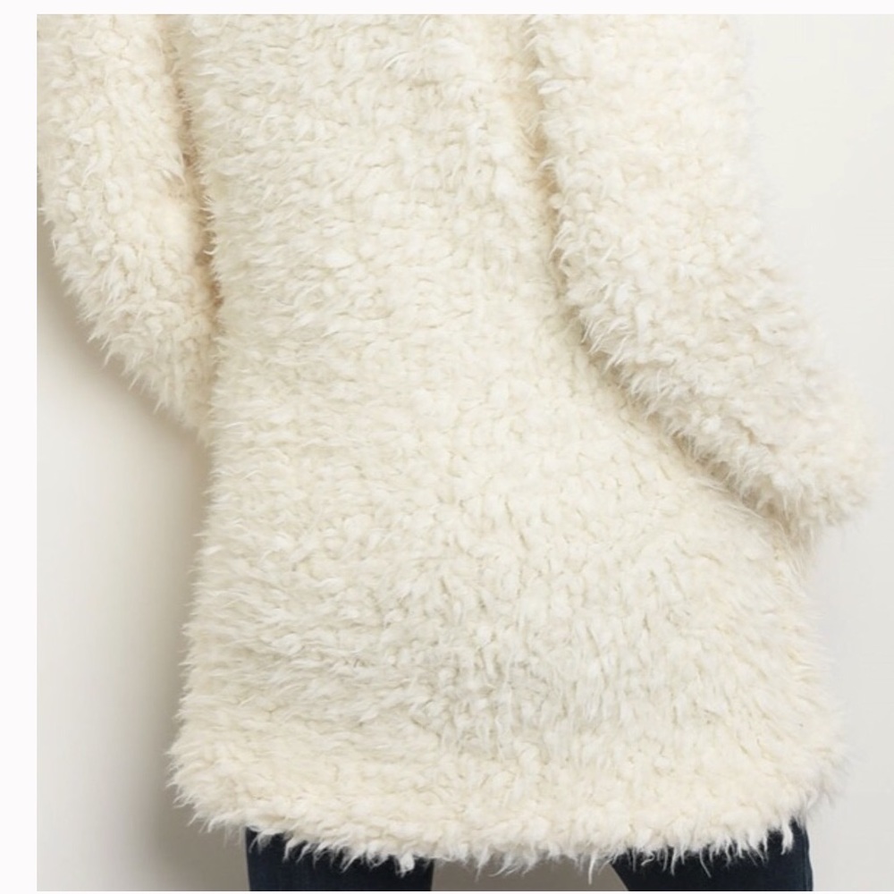 🍁LAST ONE‼️Ivory Shaggy Faux Teddy Bear Fur Coat - Picture 8 of 8